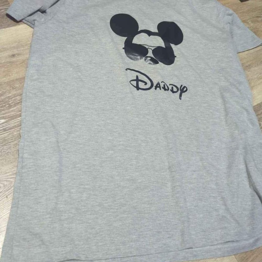 Men's size 3xl Disney Daddy T-shirt never worn